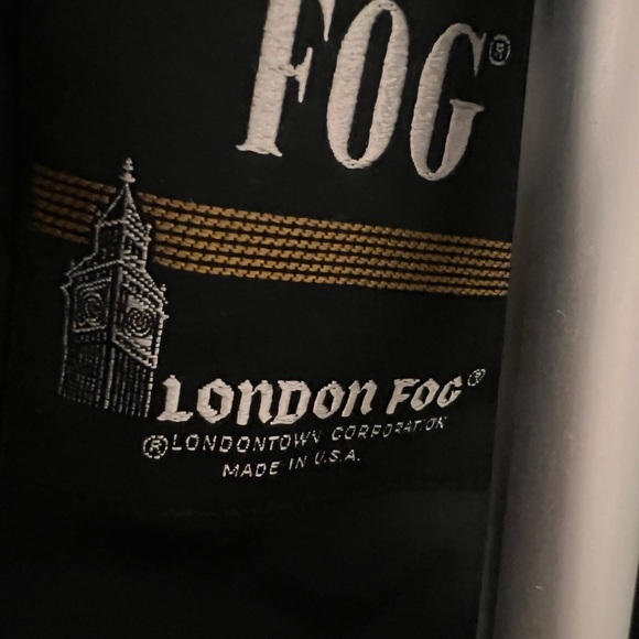 London Fog Classic Trench Coat, size 42 Regular Tan Beige USA made - Picture 8 of 16